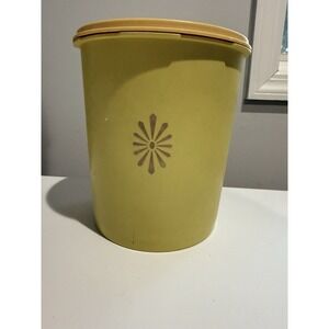 Vintage Tupperware Servalier Canister Harvest Gold Yellow #807 W/Lid‎ #808 USA